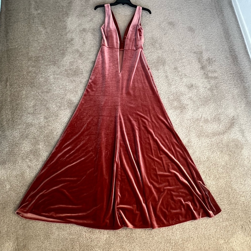 Jenny Yoo Logan Deep-V Velvet Column Gown In English Rose Color